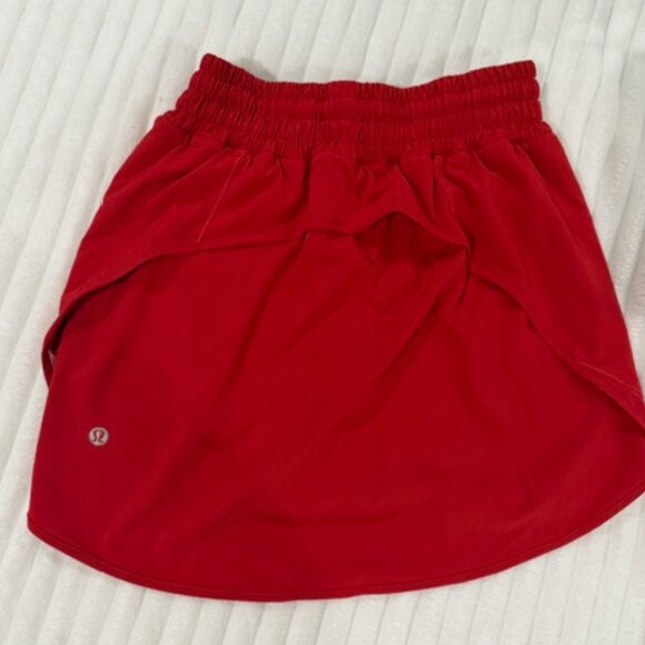 lululemon athletica Dresses & Skirts - Lululemon hotty hot skirt red size 4